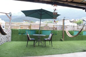 Khu ẩm thực ngoài trời