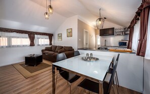 Interior - Dog-friendly apartment just 300 meters from the beach (Umag)