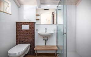 Shower, hair dryer, towels - Dog-friendly apartment just 300 meters from the beach (Umag)