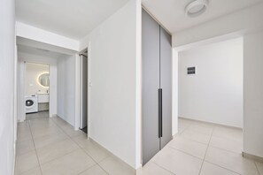 Interior - Luxury flat with sea view, pool and garage (Umag)