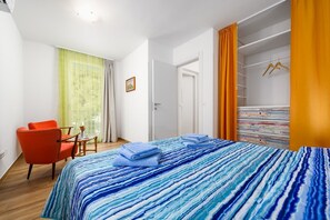 1 bedroom, desk, free WiFi, bed sheets - Picturesque apartment just 280 metres from the beach with barbecue, air conditioning, WiFi (Umag)