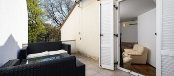 Dog-friendly apartment just 300 metres from the beach with washing machine