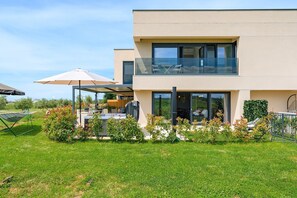 Exterior - Stunning apartment with hot tub, barbecue area, smart TV (Umag)