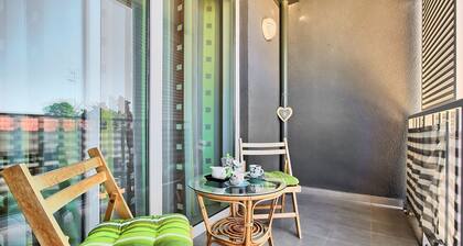 Impressive apartment just 400 metres from the beach and 150 metres from the lively centre