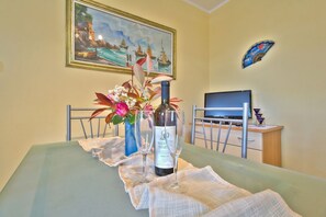 Unclassified image, 3 of 17, button - Dog-friendly apartment just 500 metres from a hidden gem of a beach (Umag)