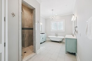 Hair dryer, towels - Coastal Fun Meets Luxury | Pool, Gulf Views & Private Beach Access (Miramar Beach)