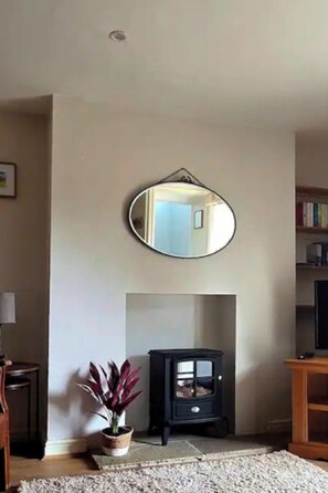 Interior - 2 Bed Well Equipped For Contractors Pet Friendly (Edinburgh)