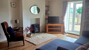 Living area - 2 Bed Well Equipped For Contractors Pet Friendly (Edinburgh)