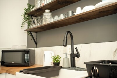 Cozy 2Br Home near Downtown Winnipeg - Free Parking