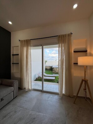TV - 2-BEDROOM  BEAUTIFUL APARTMENT IN GROUD FLOOR IN ISLA MUJERES, WITH AC (Isla Mujeres)