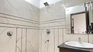 Unclassified image, 3 of 17, button - Hotel KD INN (Amritsar)