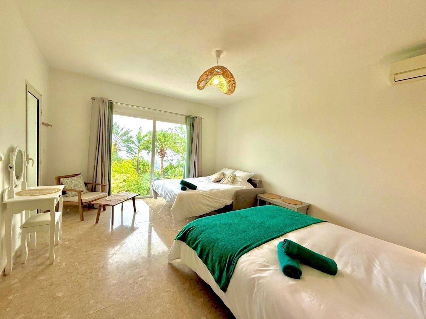 3 sovrum, skrivbord, strykjärn/strykbräda och internet