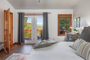 3 chambres, fer et planche à repasser, Wi-Fi gratuit, draps fournis