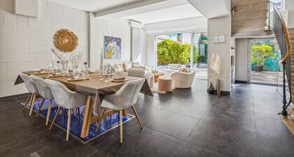 Maison d'exception - coeur de Lyon - avec piscine. Séjours famille/amis