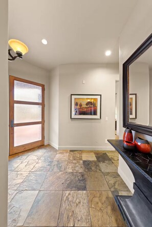Interior - Gated Entrada Lava Falls SnowCanyon•Golf•Tuacahn (Santa Clara)