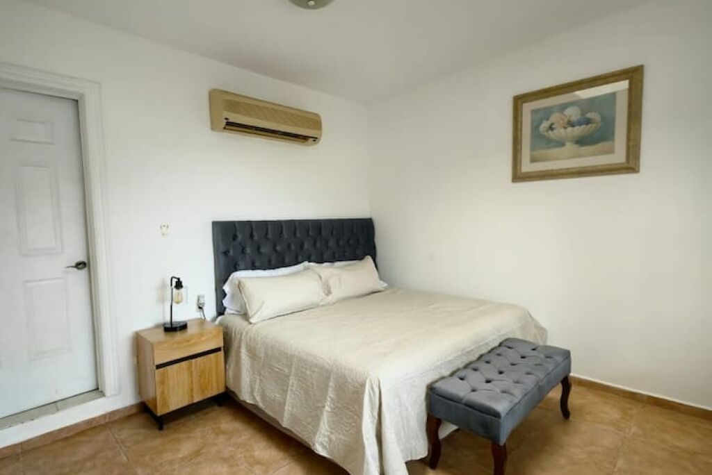 Accès Internet, draps fournis