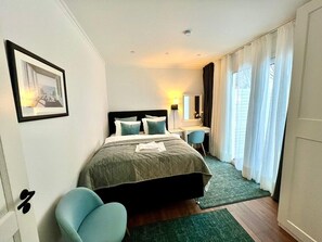 2 chambres, fer et planche à repasser, Wi-Fi gratuit, draps fournis