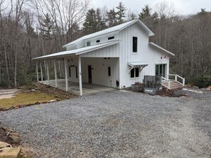 Exterior - Creekside Mountain Retreat 2+Acres Near Cashiers/Highlands (Cullowhee)