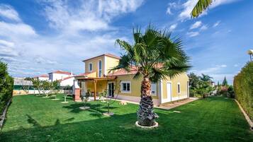 4 عدّة غرف نوم