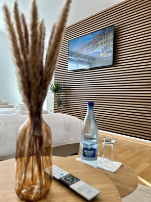 2 habitaciones, tabla de planchar con plancha, wifi y ropa de cama 