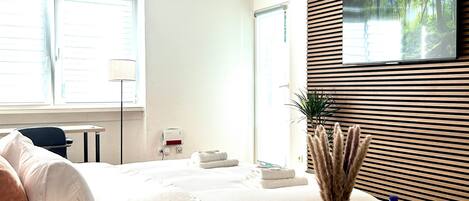 2 bedrooms, iron/ironing board, WiFi, bed sheets