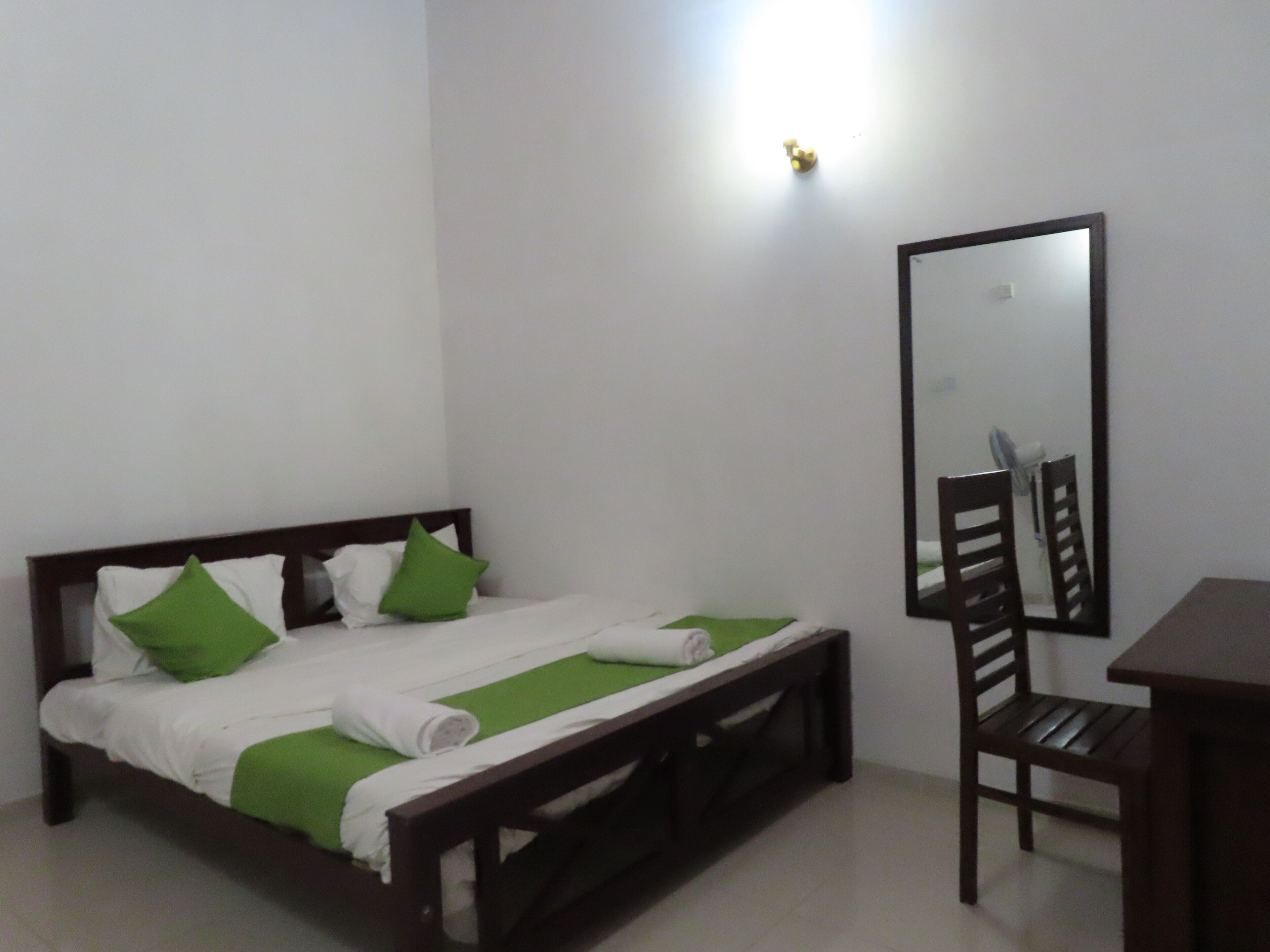 3 chambres, fer et planche à repasser, accès Internet, draps fournis