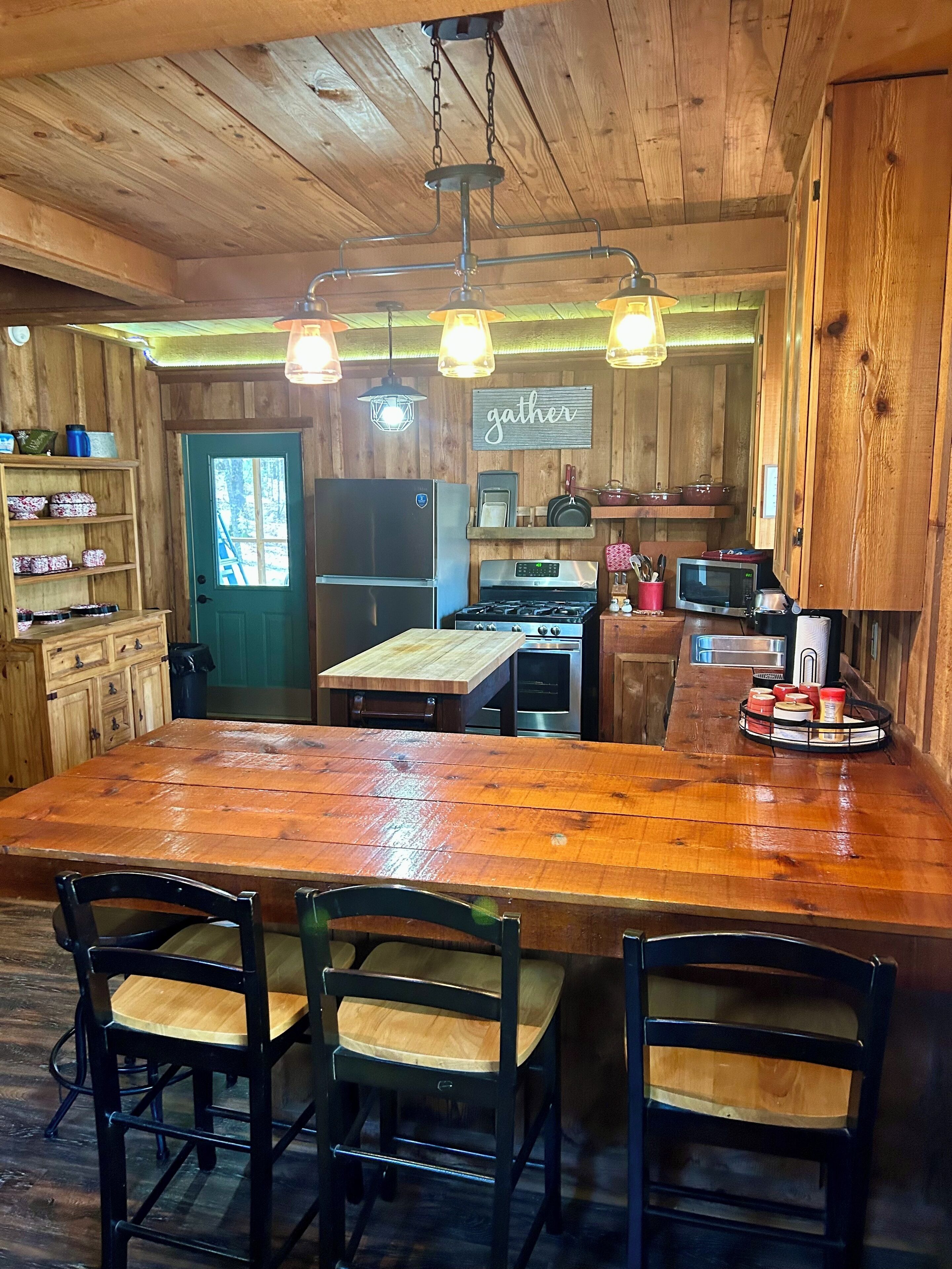 冰箱、微波炉、烤箱、炉灶