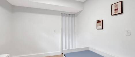 4 Schlafzimmer, Bügeleisen/Bügelbrett, WLAN, Bettwäsche