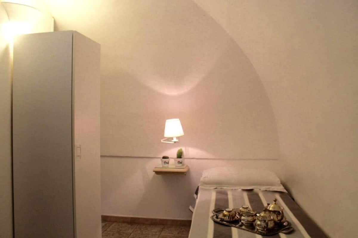 Habitación individual | Caja fuerte, escritorio, wifi gratis