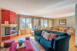 Smart TV - White Peak 77 – Panoramic Ski Slope Views (Bormio)