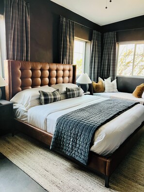 3 chambres, fer et planche à repasser, lit parapluie, Wi-Fi gratuit