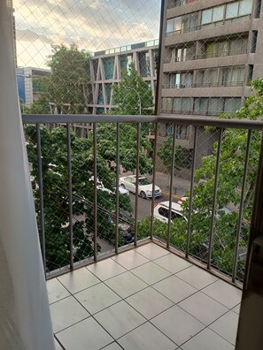 Property grounds - Apartment steps from the subway and tourist sites (Santiago)