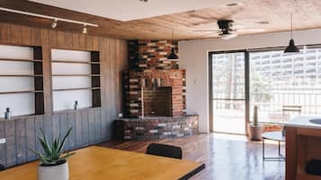 Studio, balkong, byutsikt | Innvendig