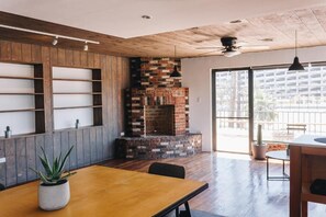 Studio, balkon, uitzicht op de stad | Interieur