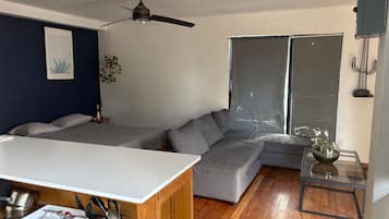 Studio | Living area