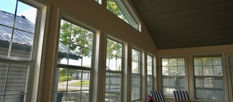 Spacious 3BR Furnished Home: Bar, Sunroom & Bonus Rooms