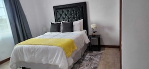 3 Schlafzimmer, Bügeleisen/Bügelbrett, WLAN, Bettwäsche