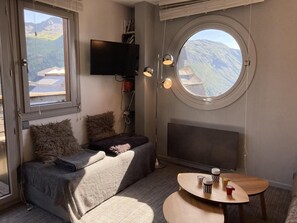 Living area - 20m from ski slopes, 12nd floor, balcony, tv, ski locker, 52m², Avoriaz (Avoriaz)