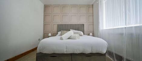 2 camere, ferro/asse da stiro, Wi-Fi gratuito, lenzuola