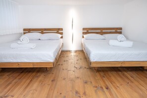 2 slaapkamers, een strijkplank/strijkijzer, wifi, beddengoed