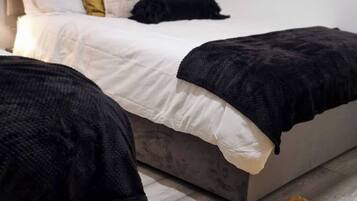 Bügeleisen/Bügelbrett, kostenloses WLAN, Bettwäsche