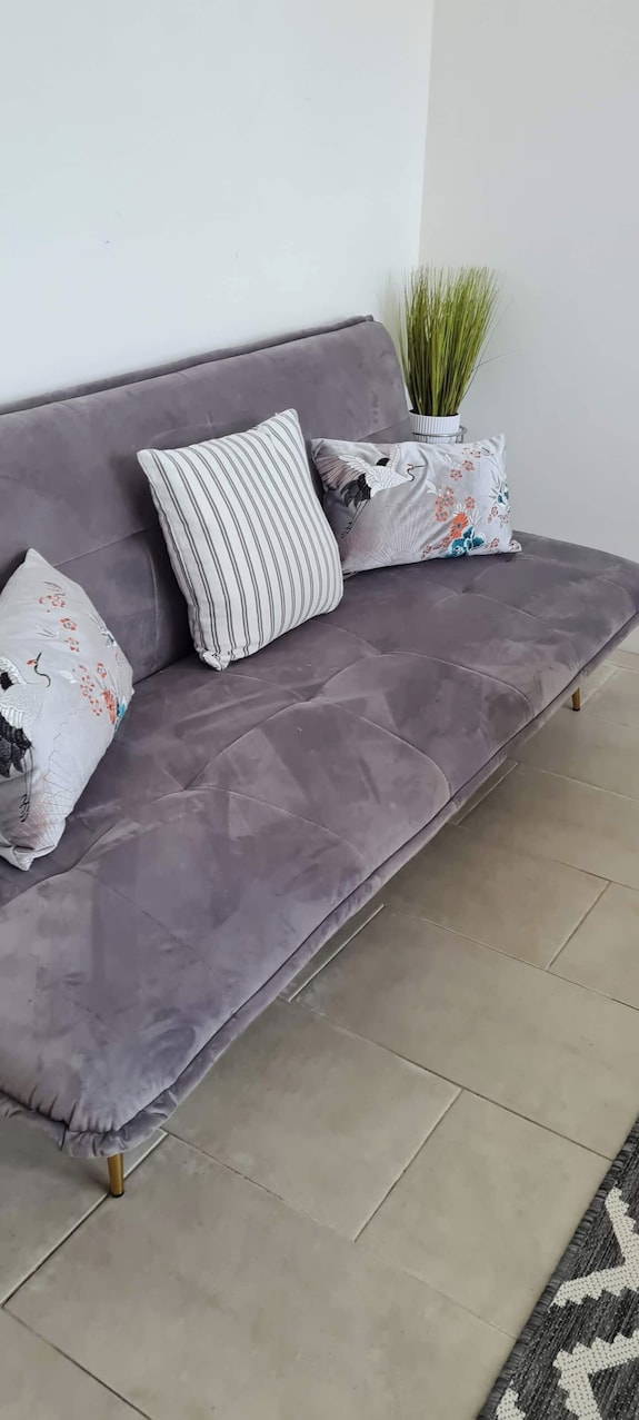 Beautiful Property 15 Min Drive To City, 5 Mins M1 By Shm Stays Detached Property With Large Parking Drive For Contractors And Families. - Leicester