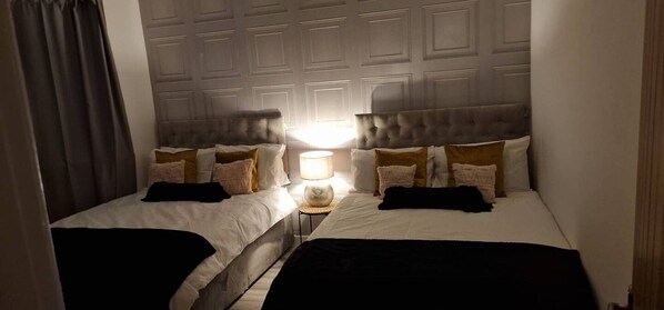 Iron/ironing board, free WiFi, bed sheets
