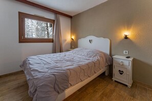 1 bedroom, WiFi - 100m from resort center, 2nd floor, balcony, tv, ski locker, 39m², Les Orres (Les Orres)