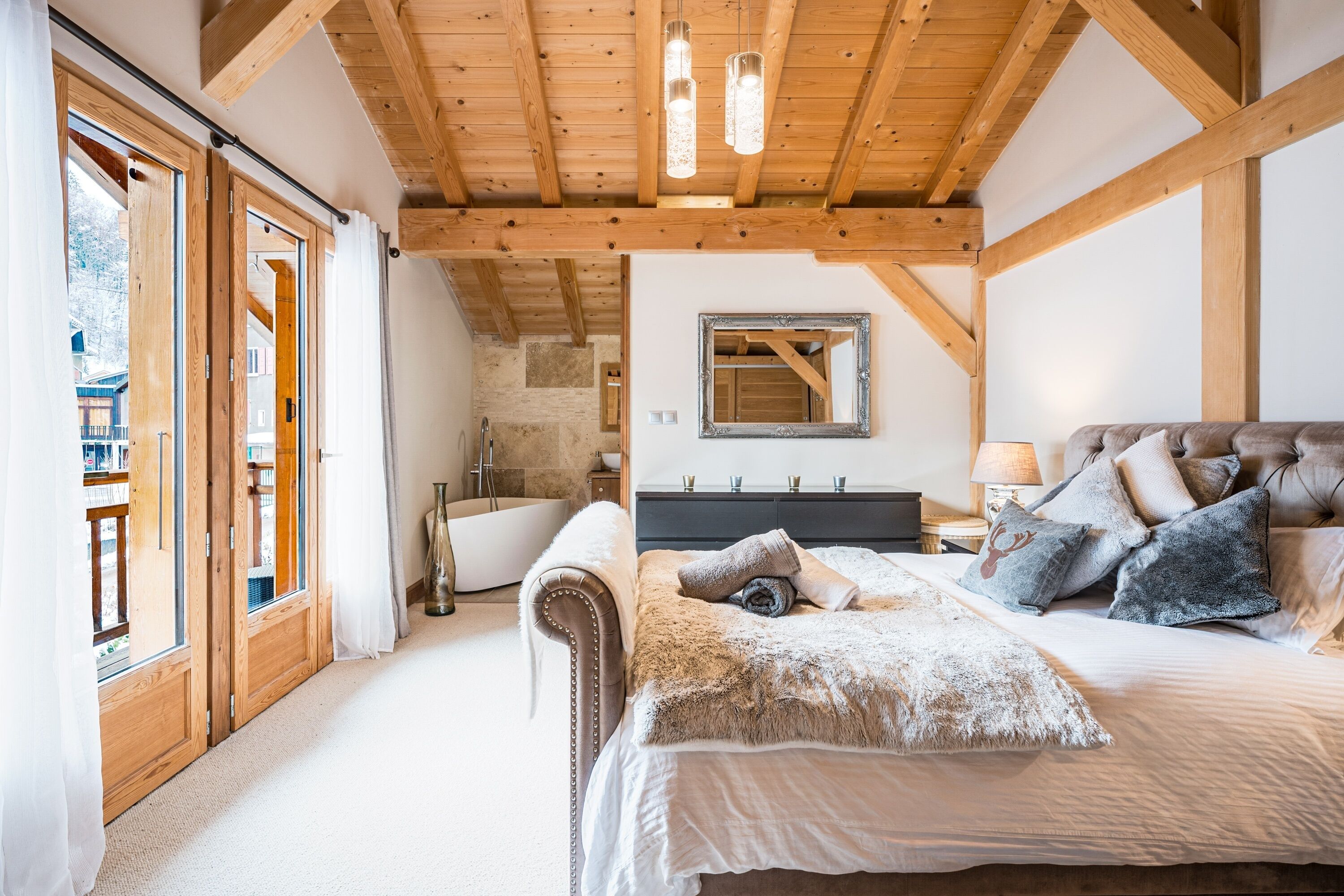 Bügeleisen/Bügelbrett, kostenloses WLAN, Bettwäsche