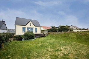 Exterior - Les Pieds dans l'eau - Front de Mer (Portbail)