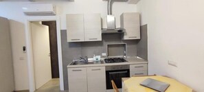 Comfort Apartment, City View | Private kitchen - Archubintu B&B (Sassari)