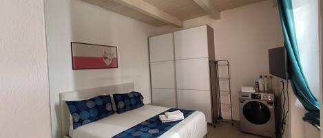 Departamento estándar | Edredón, camas con efecto memoria, escritorio y insonorización