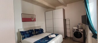 阿尔库宾图民宿  