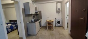 Comfort Apartment, City View | Down comforters, memory foam beds, desk, soundproofing - Archubintu B&B (Sassari)